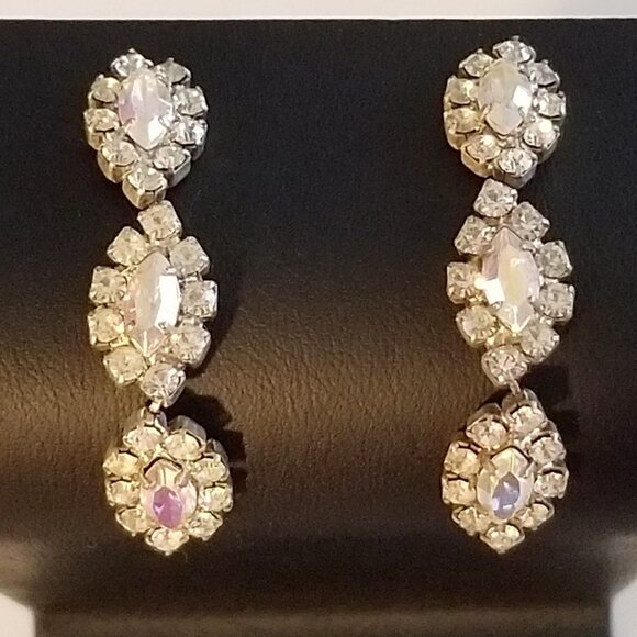 NWT Claire's Collection Crystal Rhinestone Pierced Post Earrings - Picture 4 of 4